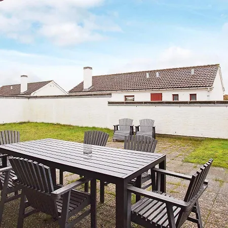 Secluded Retreat In Rodhus-by Traum